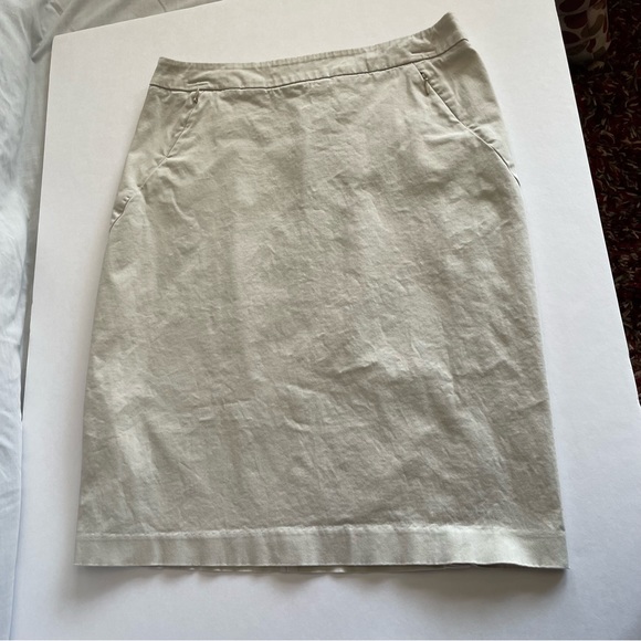 New York & Company High Waisted Stretch Straight Pencil Skirt Sz 4 - Picture 1 of 7